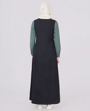 Midnight Black And Green Contrast Jilbab