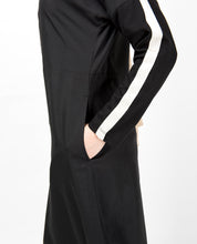 Black Dropped Shoulder Floral Jilbab